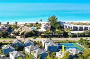 Spacious 2 Bdrm Longboat Key Condo